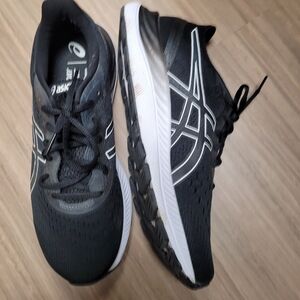 ASICS Men's GEL-EXCITE 8   Running Shoes 1011B036 Size 8.5 Black Grey